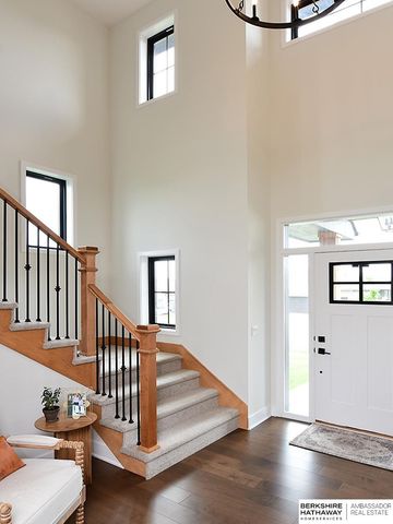 11512 S 117 Street, Papillion, NE 68046