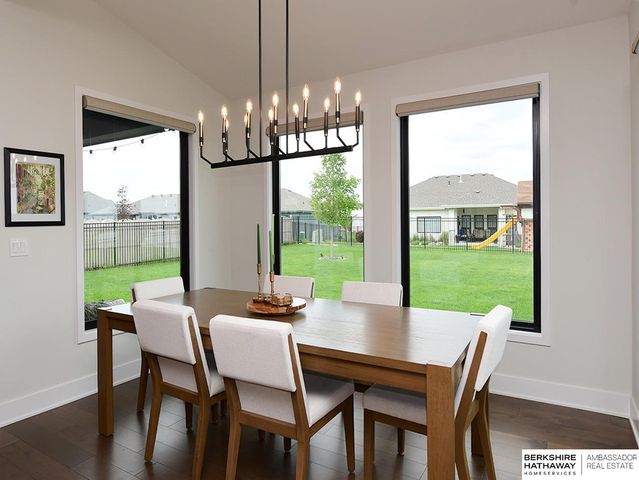 11512 S 117 Street, Papillion, NE 68046