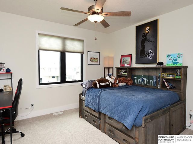 11512 S 117 Street, Papillion, NE 68046