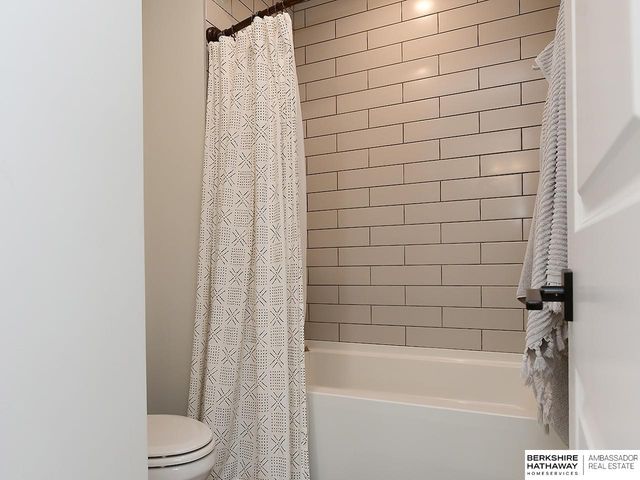 11512 S 117 Street, Papillion, NE 68046