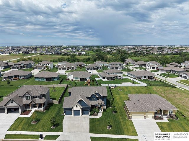 11512 S 117 Street, Papillion, NE 68046