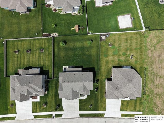 11512 S 117 Street, Papillion, NE 68046
