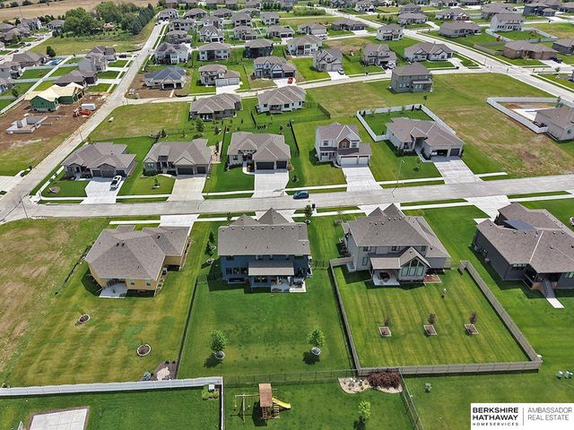 11512 S 117 Street, Papillion, NE 68046