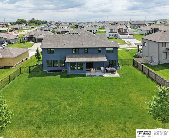 11512 S 117 Street, Papillion, NE 68046