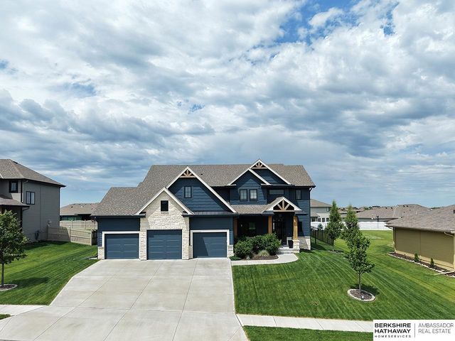 11512 S 117 Street, Papillion, NE 68046