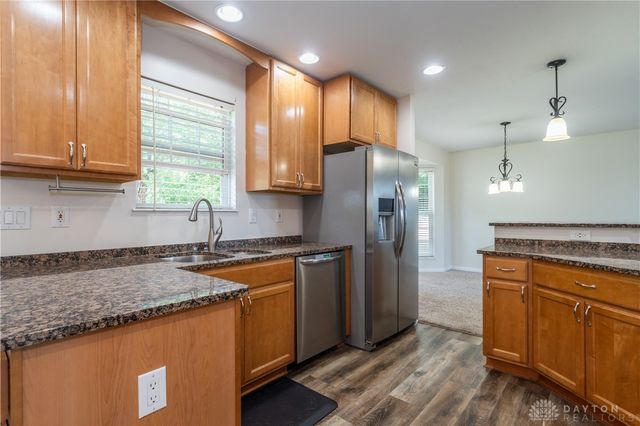 3415 Shakertown Road, Beavercreek, OH 45430