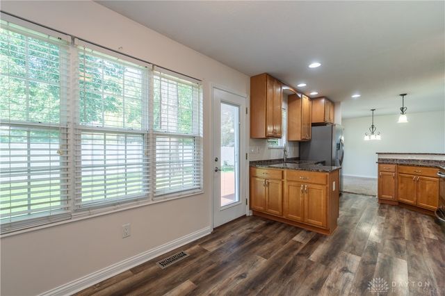 3415 Shakertown Road, Beavercreek, OH 45430