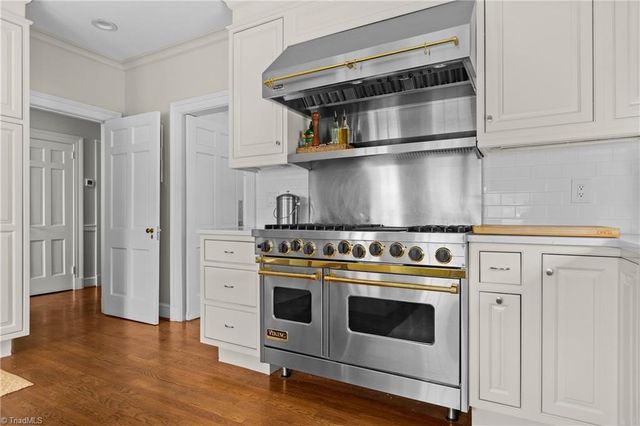 417 Hillcrest Drive, High Point, NC 27262