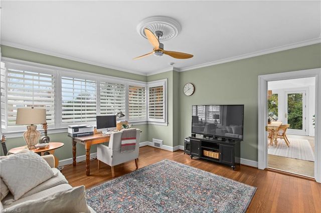 417 Hillcrest Drive, High Point, NC 27262