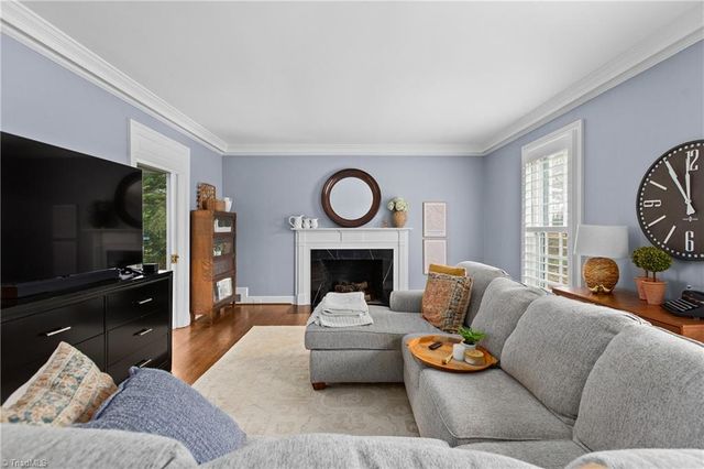 417 Hillcrest Drive, High Point, NC 27262