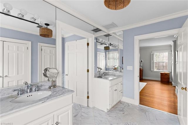 417 Hillcrest Drive, High Point, NC 27262