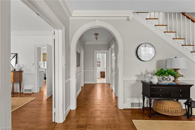 417 Hillcrest Drive, High Point, NC 27262