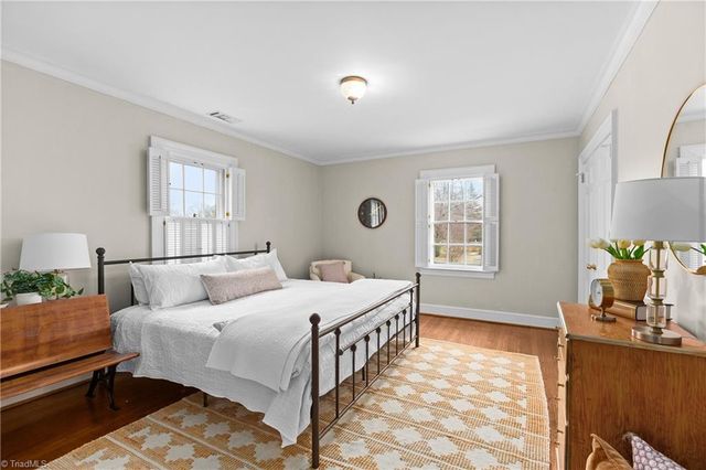 417 Hillcrest Drive, High Point, NC 27262