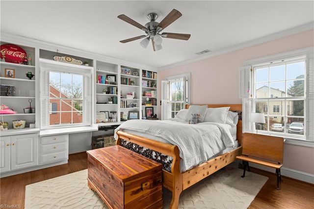 417 Hillcrest Drive, High Point, NC 27262