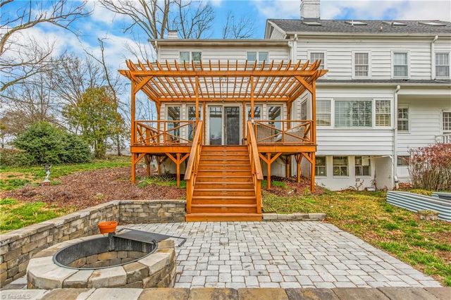 417 Hillcrest Drive, High Point, NC 27262