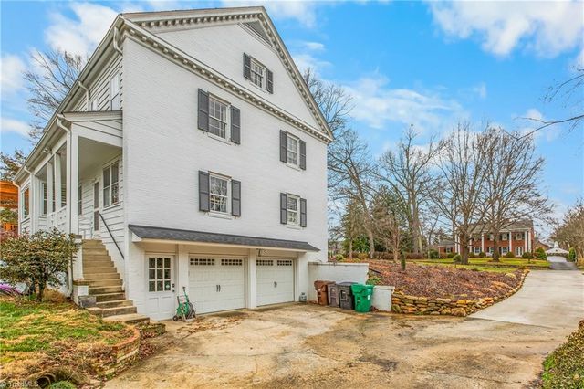 417 Hillcrest Drive, High Point, NC 27262