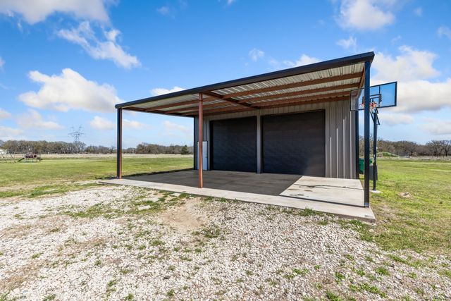 4957 County Road 3521, Greenville, TX 75402