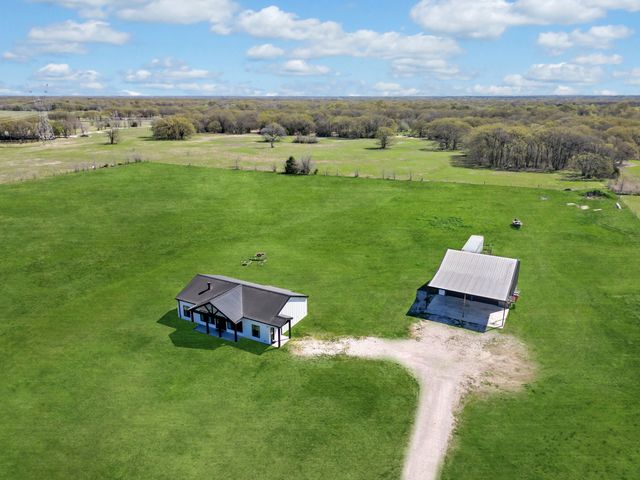 4957 County Road 3521, Greenville, TX 75402