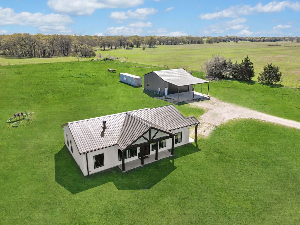 4957 County Road 3521, Greenville, TX 75402