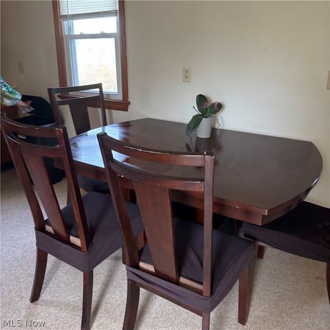 224 S Leavitt Road, Amherst, OH 44001