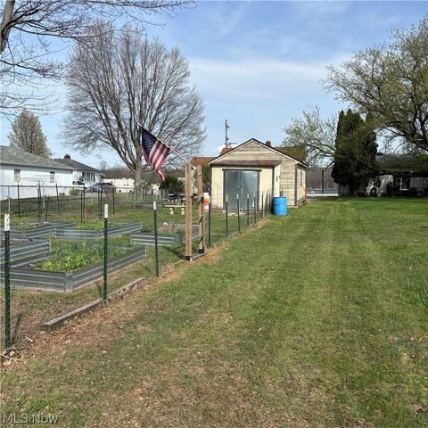 224 S Leavitt Road, Amherst, OH 44001