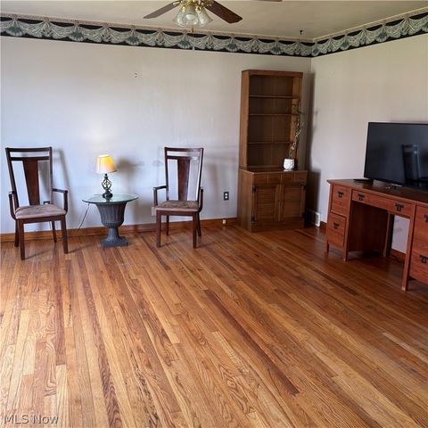 224 S Leavitt Road, Amherst, OH 44001