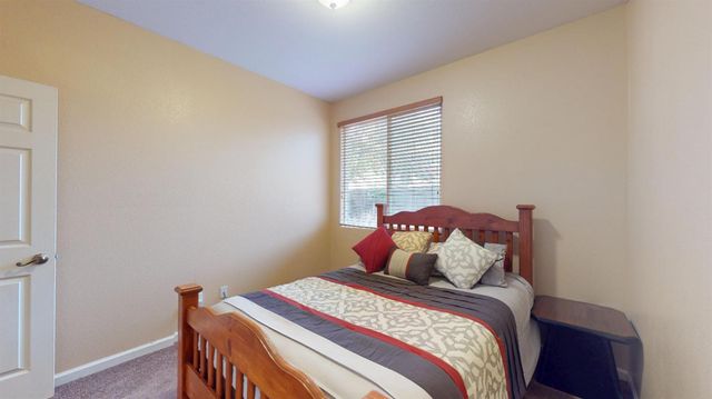 1055 San Jose Avenue, Madera, CA 93637