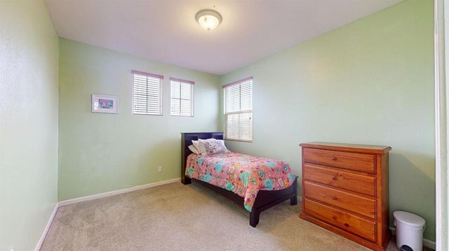 1055 San Jose Avenue, Madera, CA 93637