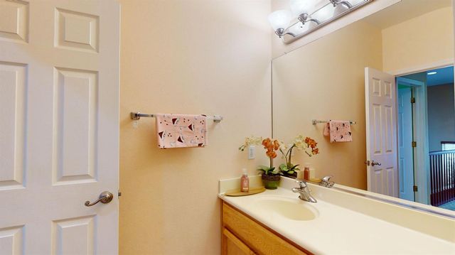 1055 San Jose Avenue, Madera, CA 93637