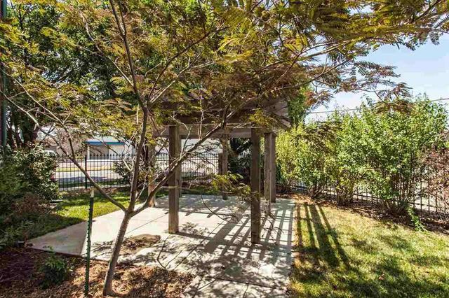 1116 E 1st Street, Wichita, KS 67214