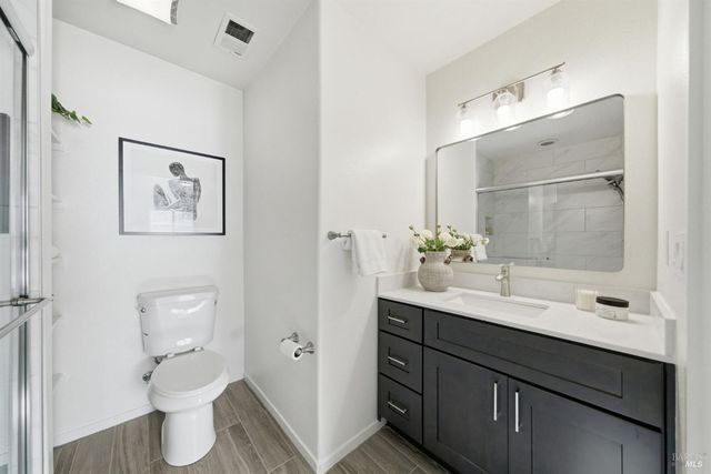 185 Lasso Ln, Santa Rosa, CA 95403