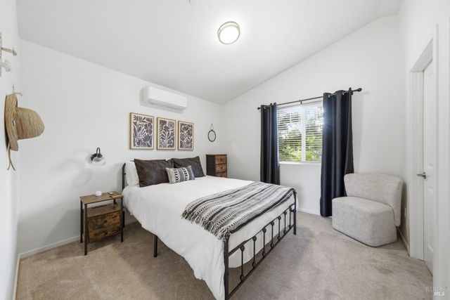 185 Lasso Ln, Santa Rosa, CA 95403