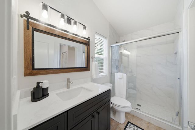 185 Lasso Ln, Santa Rosa, CA 95403