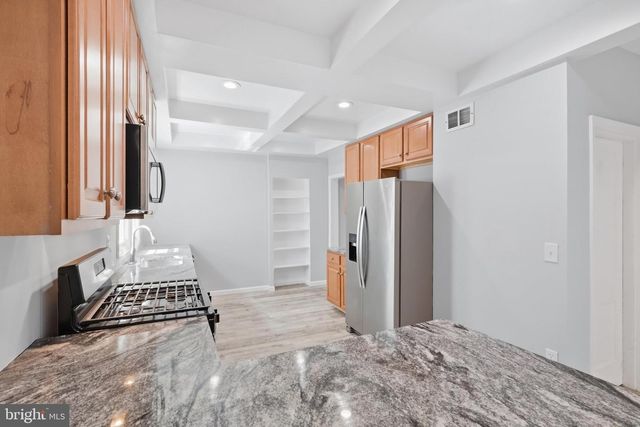1205 QUINCY ST, Arlington, VA 22201