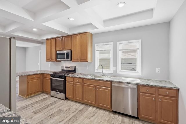 1205 QUINCY ST, Arlington, VA 22201