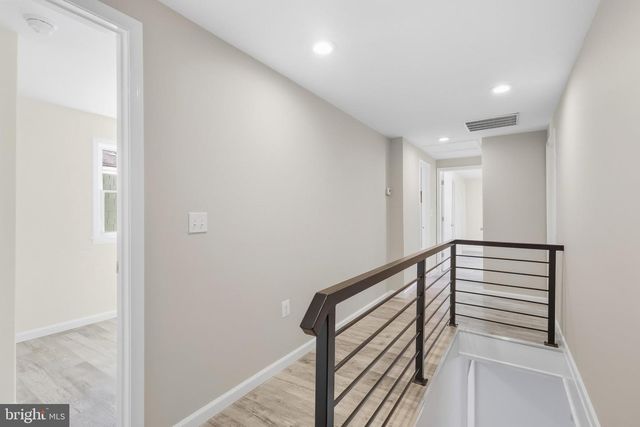 1205 QUINCY ST, Arlington, VA 22201