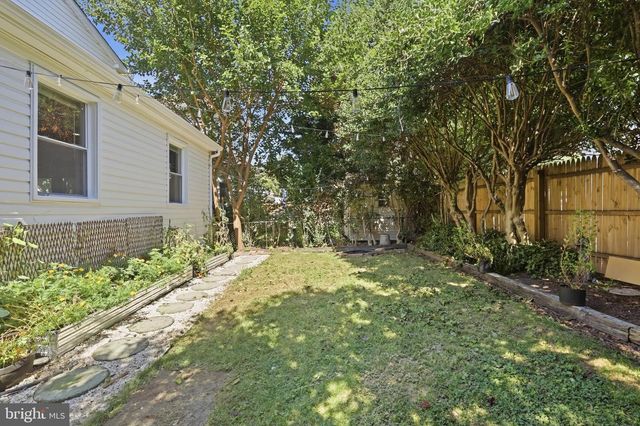 1205 QUINCY ST, Arlington, VA 22201