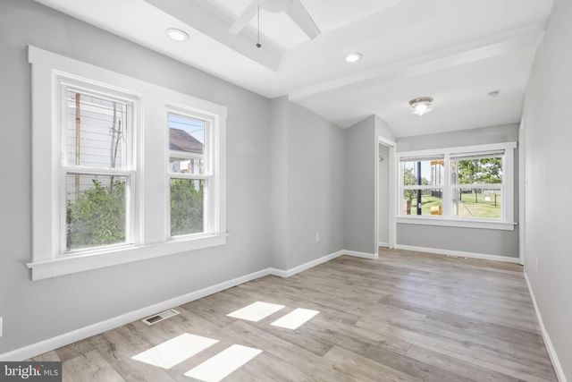 1205 QUINCY ST, Arlington, VA 22201