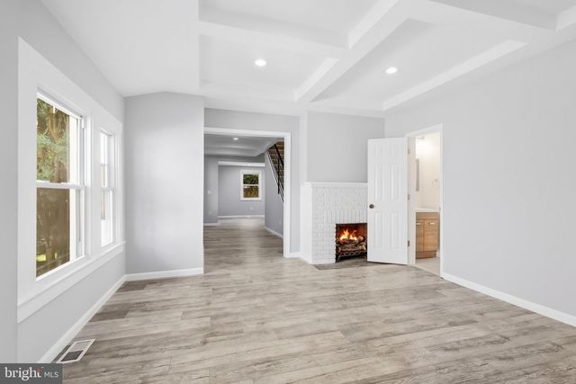 1205 QUINCY ST, Arlington, VA 22201