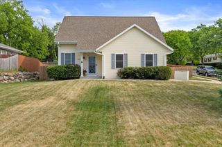 2400 Summit AVENUE, Waukesha, WI 53188