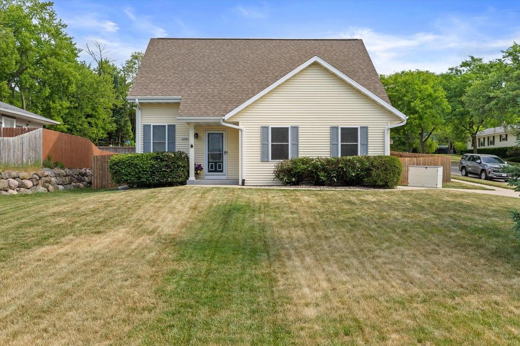2400 Summit AVENUE, Waukesha, WI 53188