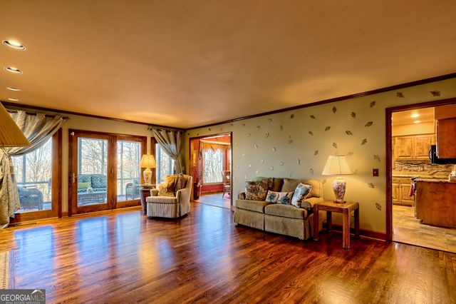 330 Scarlet Lane, Lakemont, GA 30552