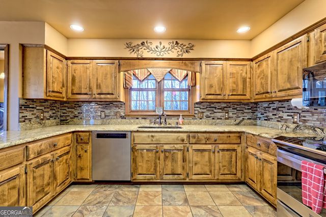 330 Scarlet Lane, Lakemont, GA 30552