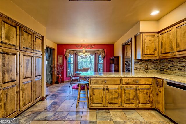 330 Scarlet Lane, Lakemont, GA 30552