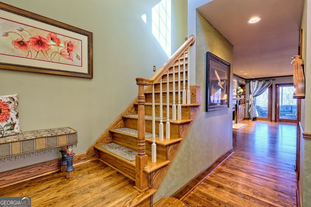 330 Scarlet Lane, Lakemont, GA 30552