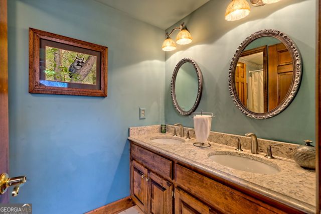 330 Scarlet Lane, Lakemont, GA 30552