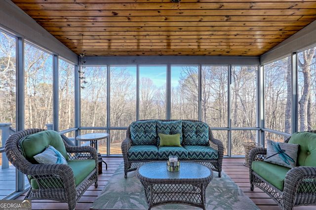 330 Scarlet Lane, Lakemont, GA 30552