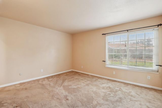 5 Seco Ct, Sacramento, CA 95823