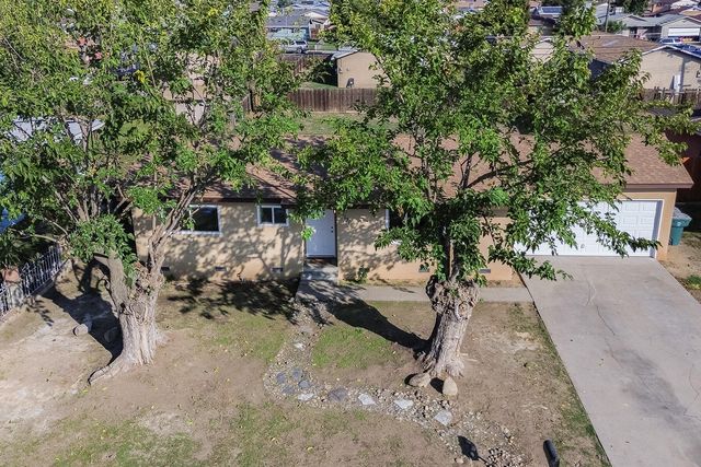 1316 S Spruce Street, Tulare, CA 93274