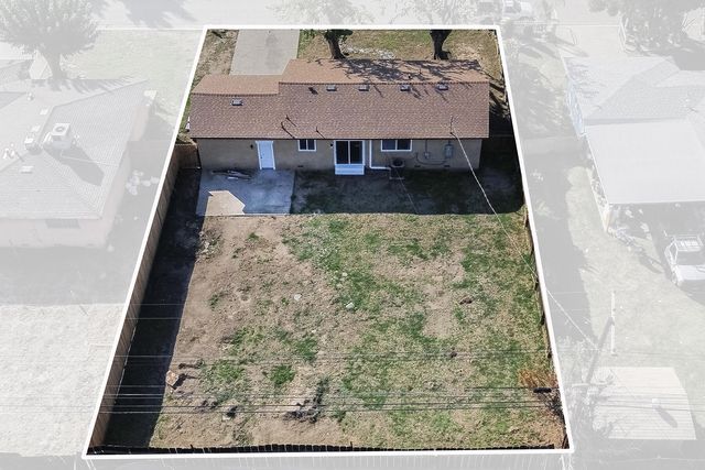 1316 S Spruce Street, Tulare, CA 93274